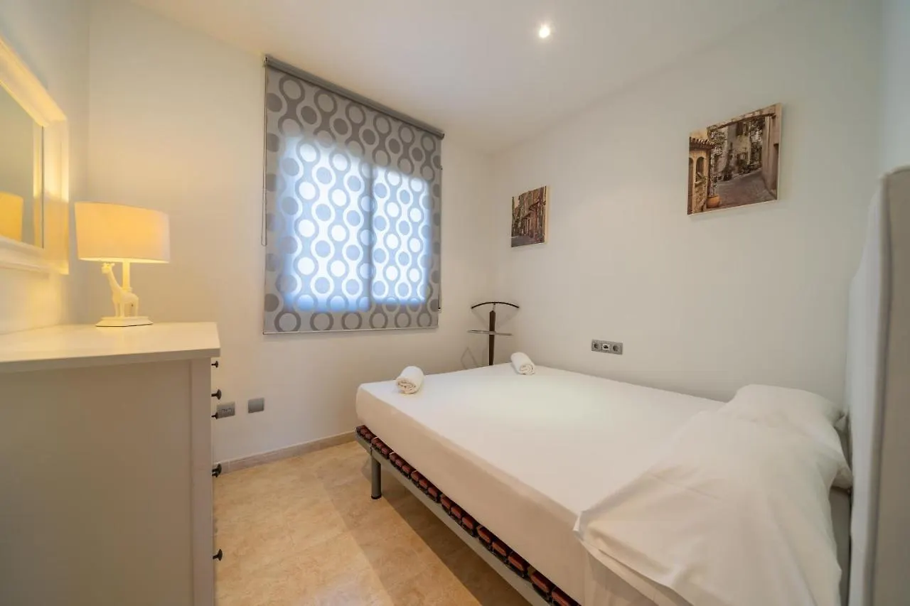 Homeholidaysrentals Blaucel - Costa Barcelona Pineda de Mar 0*,
